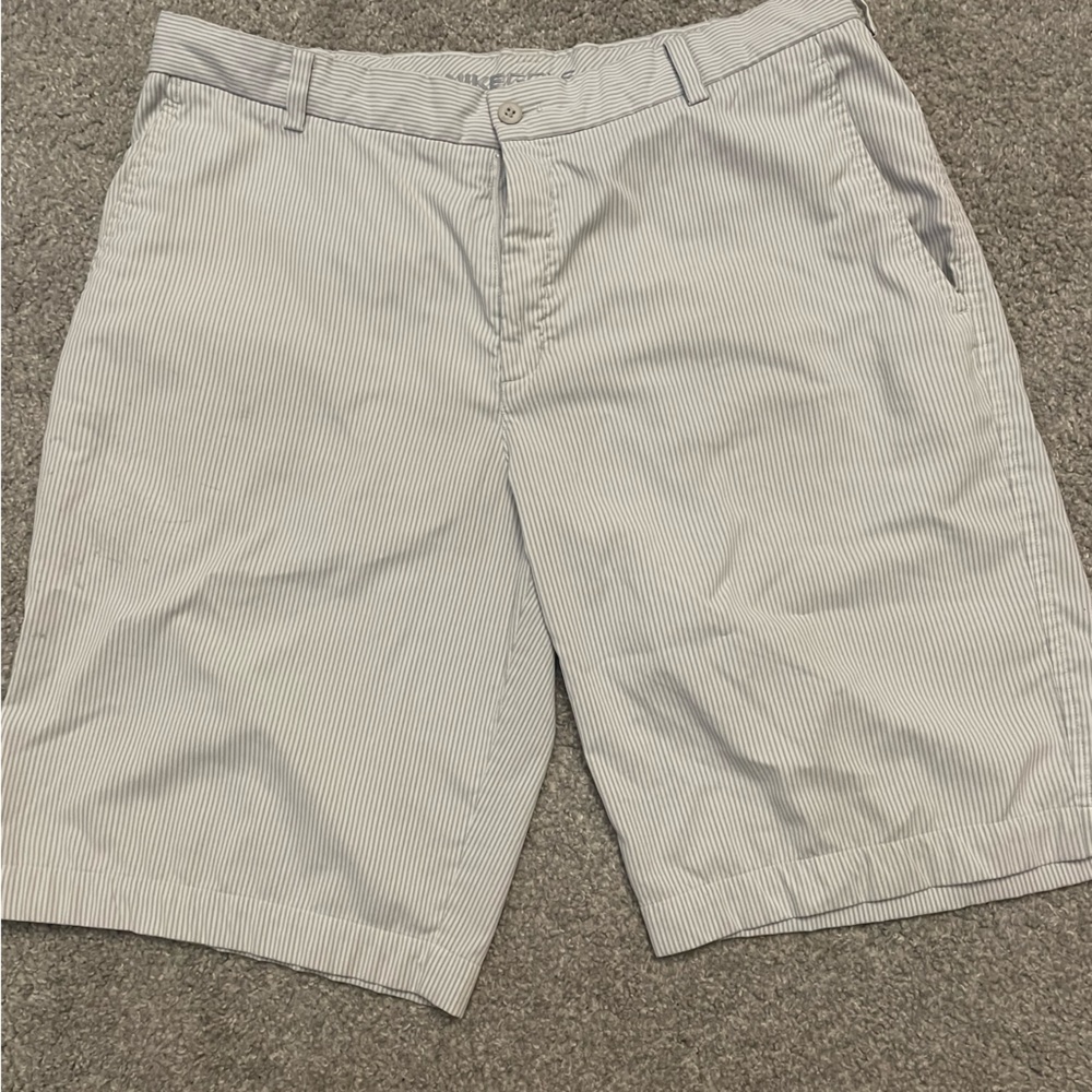 Nike Golf Shorts Men Waist 35